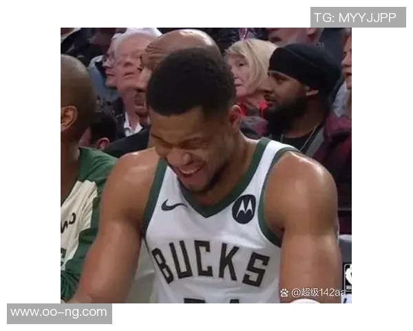 字母哥遭遇包夹困境半场12分钟仅得9分3助攻表现平平